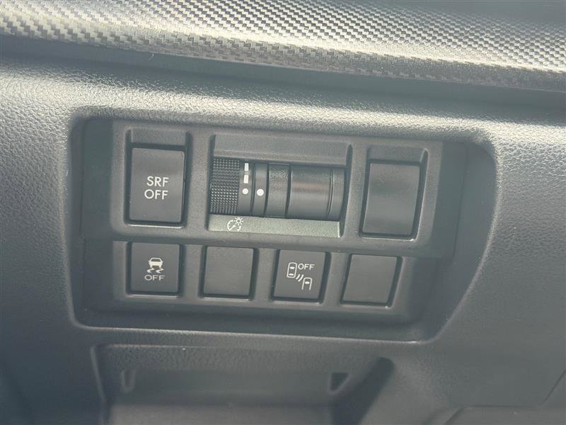 Used 2019 Subaru Crosstrek 2.0i Premium w/ Eyesight System image 36