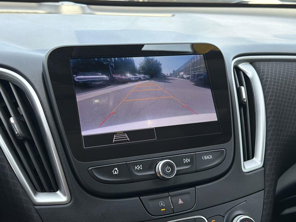 Used 2025 Chevrolet Malibu RS image 13