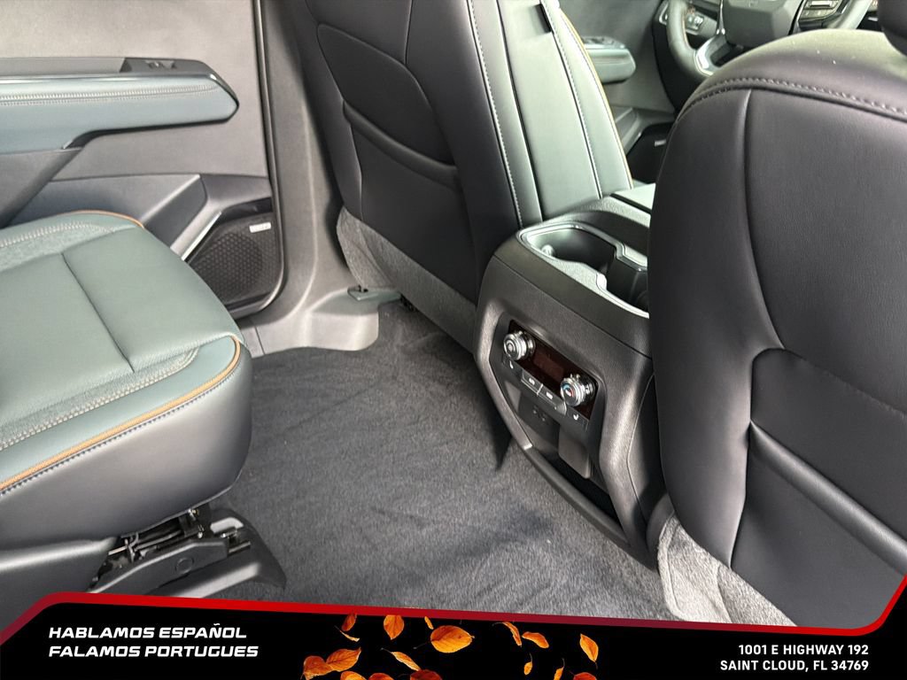 New 2026 GMC Acadia AT4 w/ Luxury Package AWD/4WD image 30
