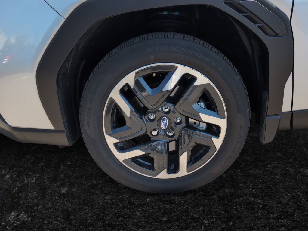 Used 2025 Subaru Forester Limited image 25