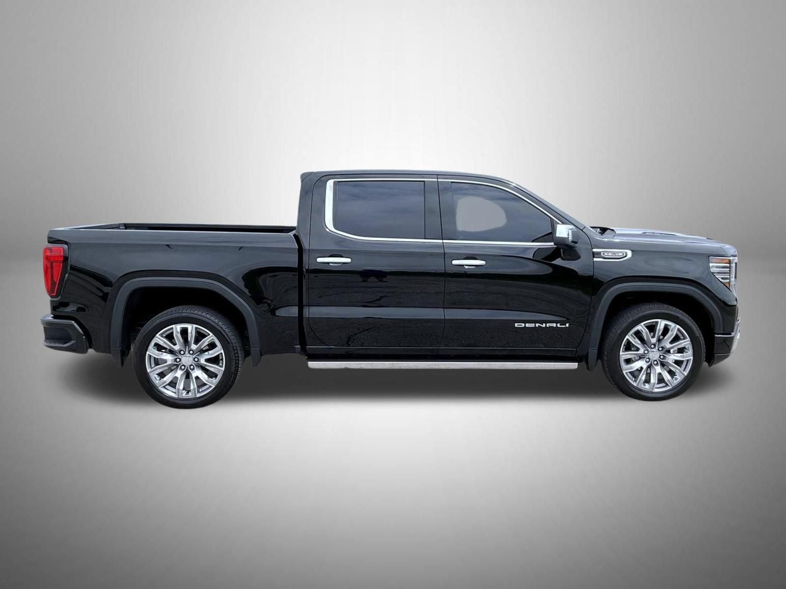 Certified 2026 GMC Sierra 1500 Denali w/ Denali Reserve Package AWD/4WD image 6