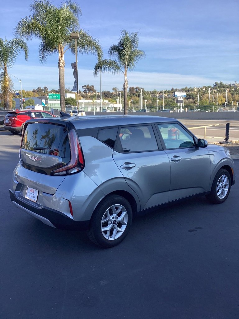 Used 2024 Kia Soul LX w/ Option Group 015