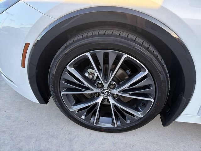 Certified 2026 Toyota Prius XLE FWD image 31