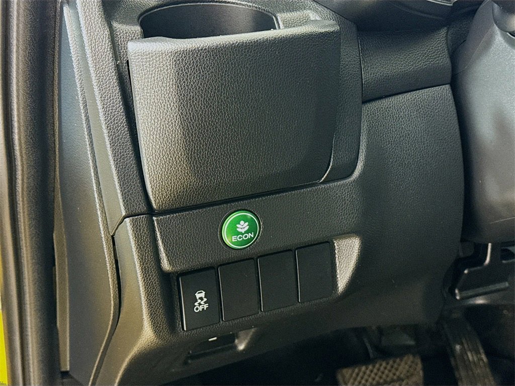 Used 2018 Honda Fit Sport image 10