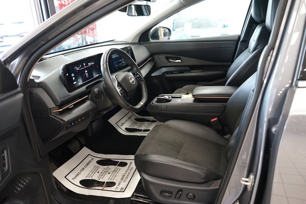 Used 2023 Nissan Ariya FWD image 28
