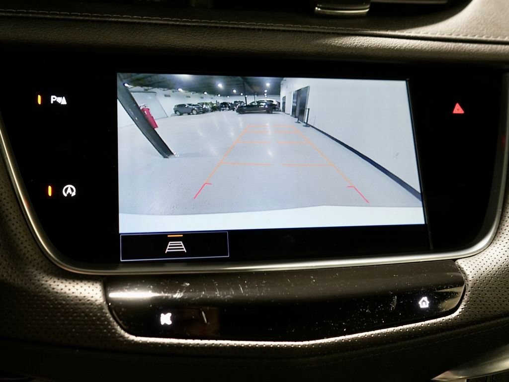 Used 2024 Cadillac XT5 Premium Luxury image 5