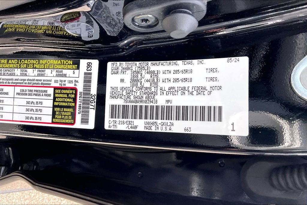 Used 2024 Toyota Sequoia TRD Pro AWD/4WD image 16