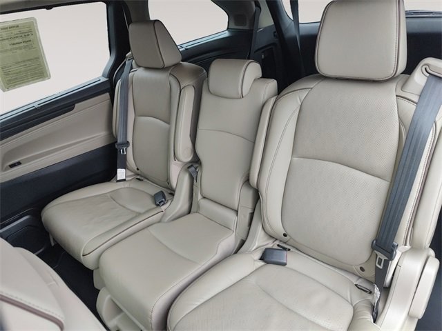 Used 2022 Honda Odyssey Elite image 13
