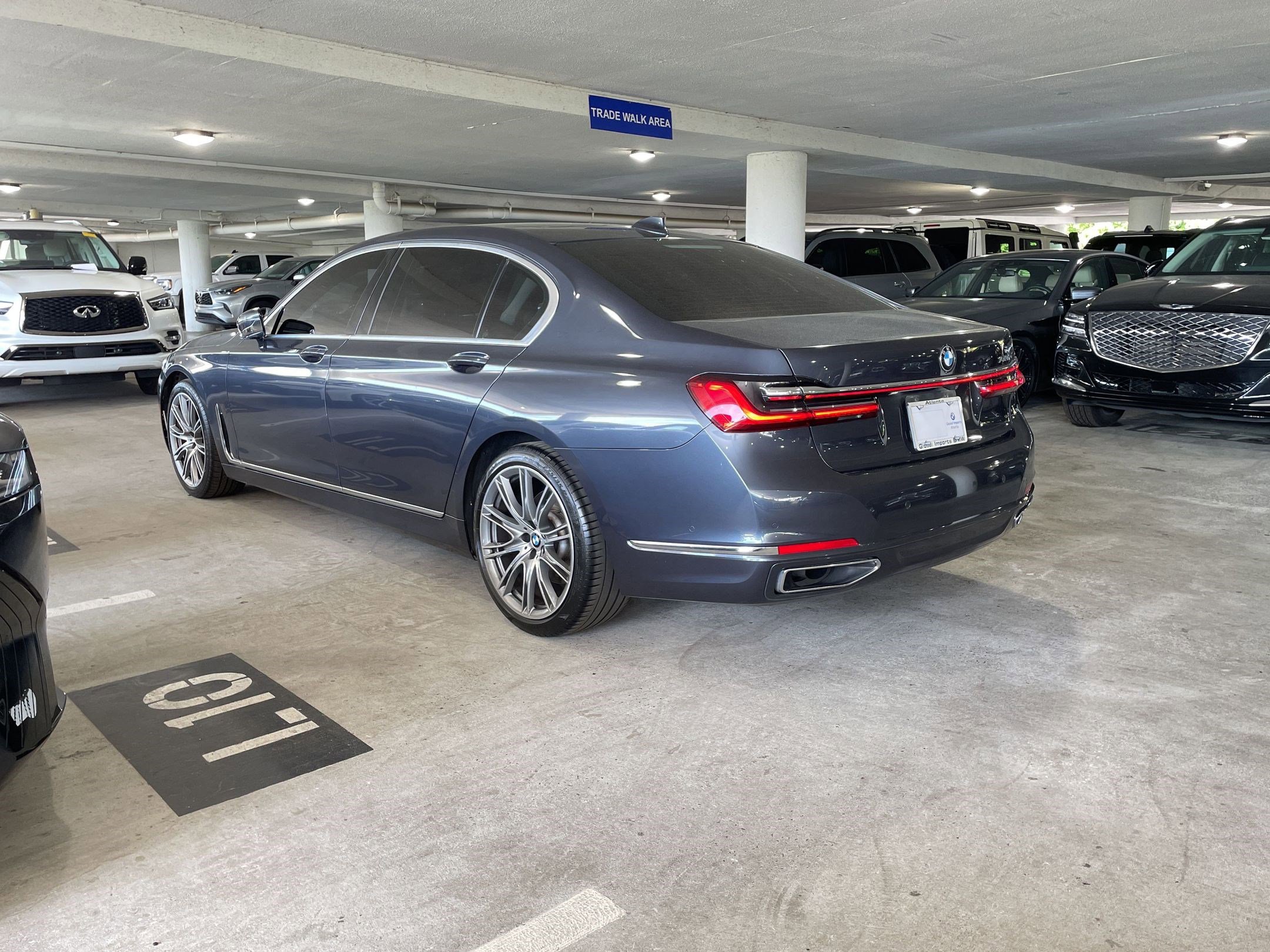 Used 2020 BMW 740i w/ Premium Package RWD image 2