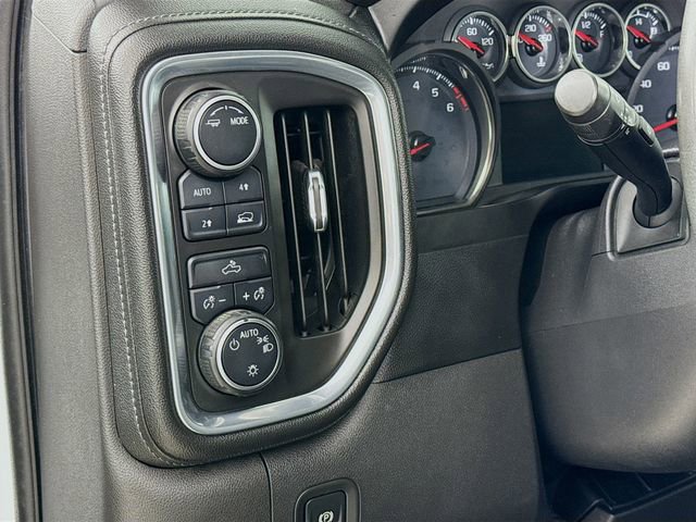 Used 2020 Chevrolet Silverado 1500 LT image 12