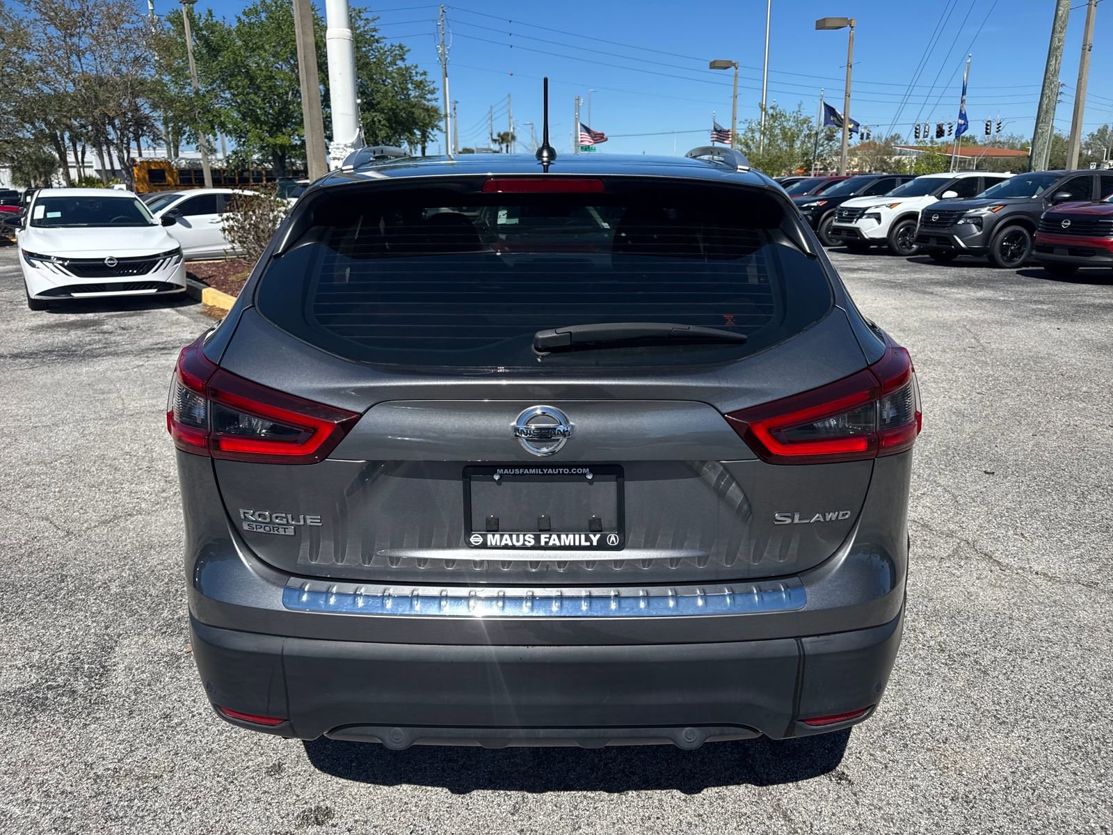 Used 2022 Nissan Rogue Sport SL image 6