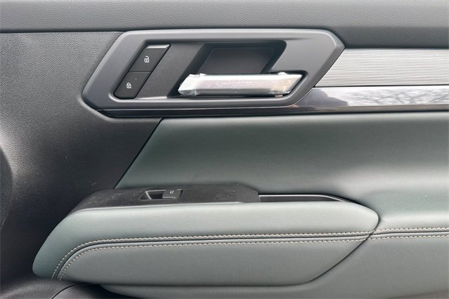 New 2026 GMC Terrain AT4 w/ Convenience Package III image 20