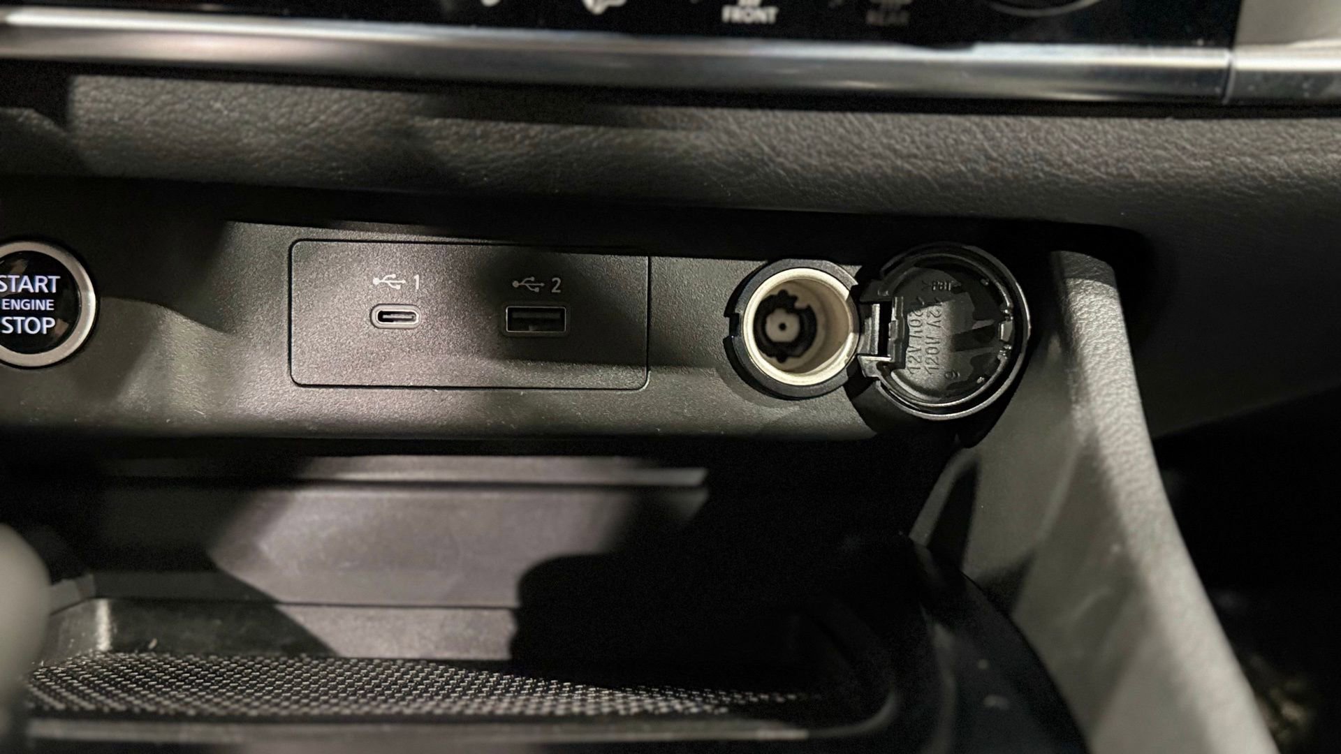 Used 2023 Nissan Rogue SV w/ SV Premium B Package image 81