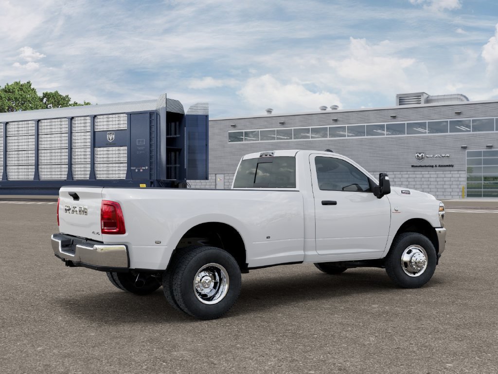 New 2026 RAM 3500 Tradesman AWD/4WD image 4