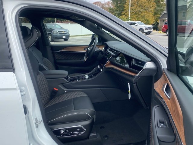 New 2025 Jeep Grand Cherokee L Summit image 27