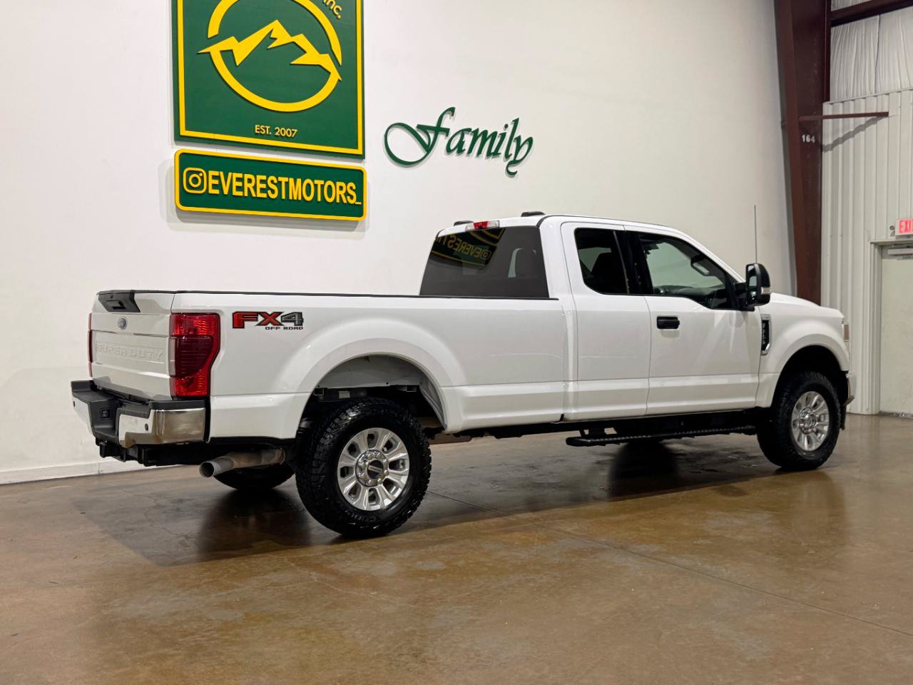 Used 2022 Ford F250 XLT w/ XLT Value Package AWD/4WD image 8