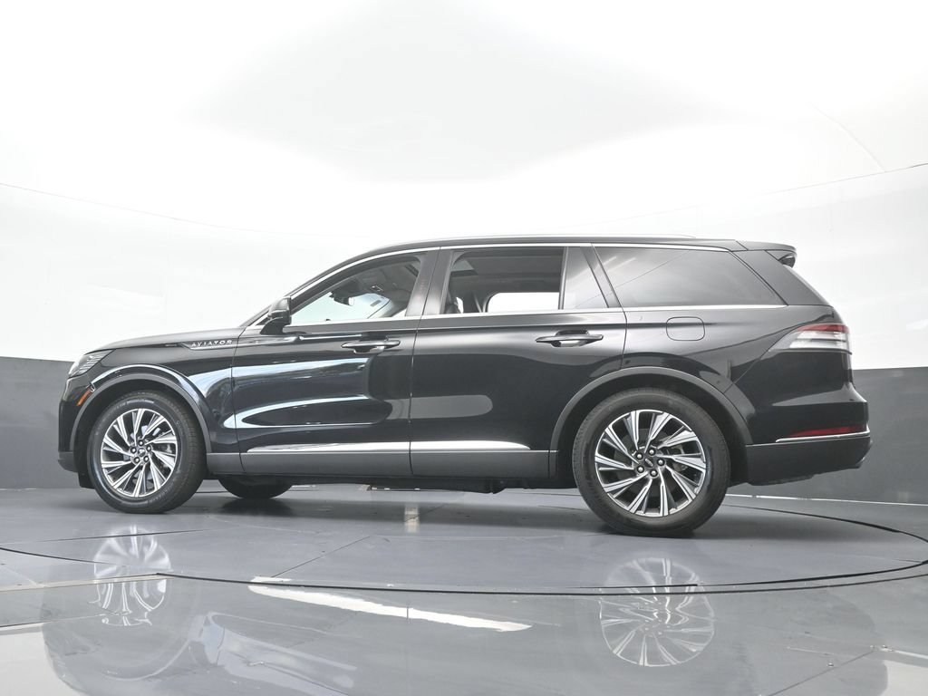 Used 2025 Lincoln Aviator 2WD image 53
