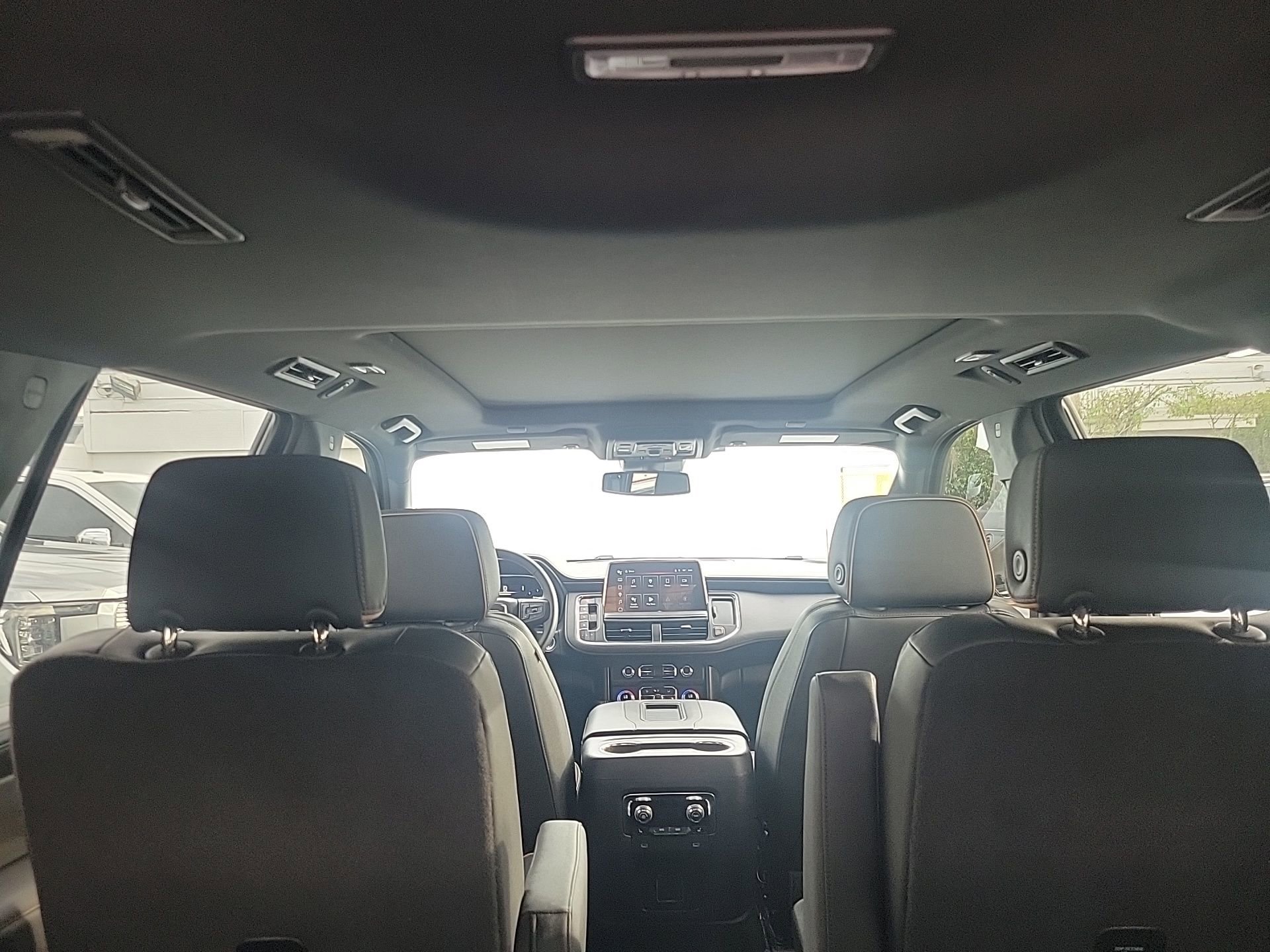 Used 2024 GMC Yukon AT4 w/ Technology Package image 26