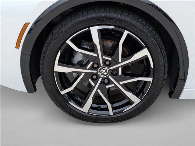 Used 2025 Toyota Prius Plug-In Hybrid image 23