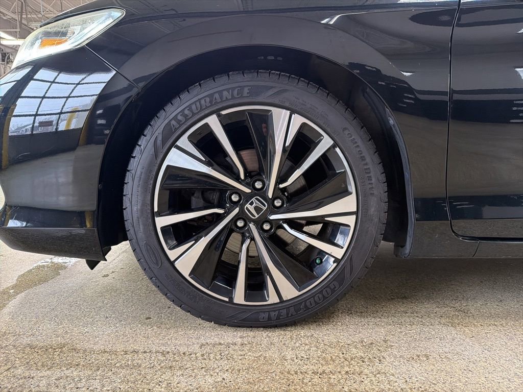 Certified 2017 Honda Accord EX-L image 20