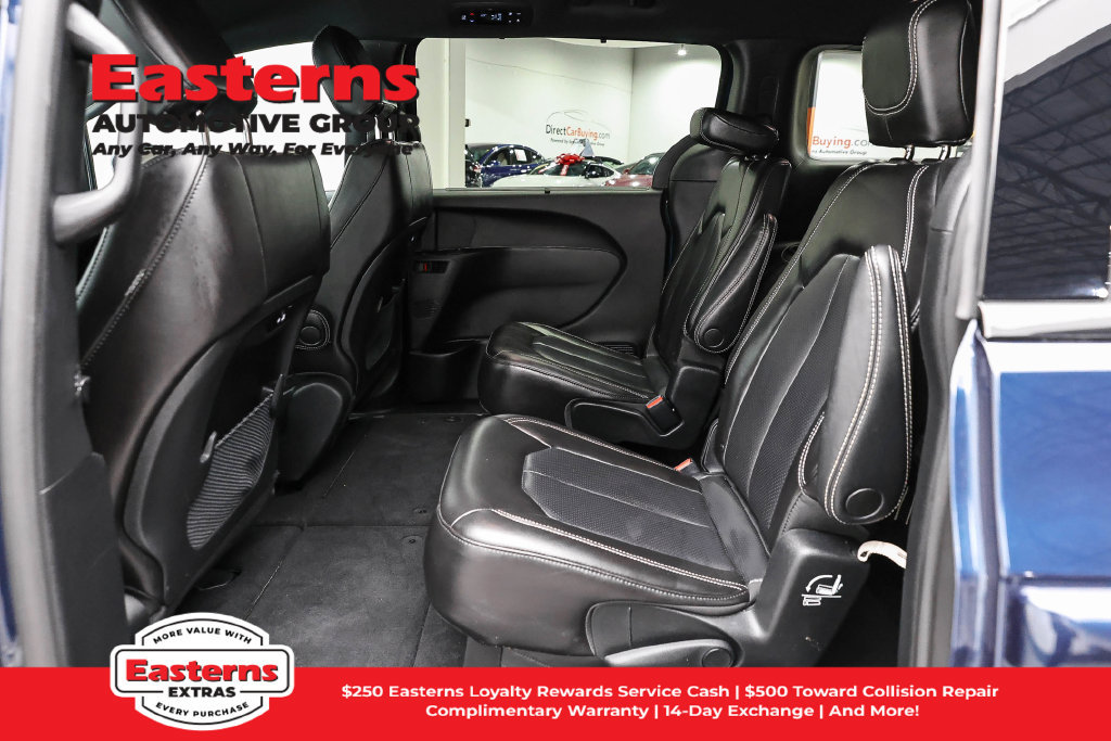 Used 2023 Chrysler Pacifica Touring-L w/ S Appearance Package FWD image 24