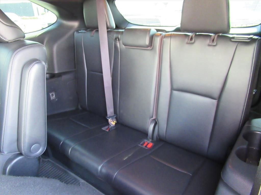 Used 2021 Toyota Highlander XSE FWD image 5