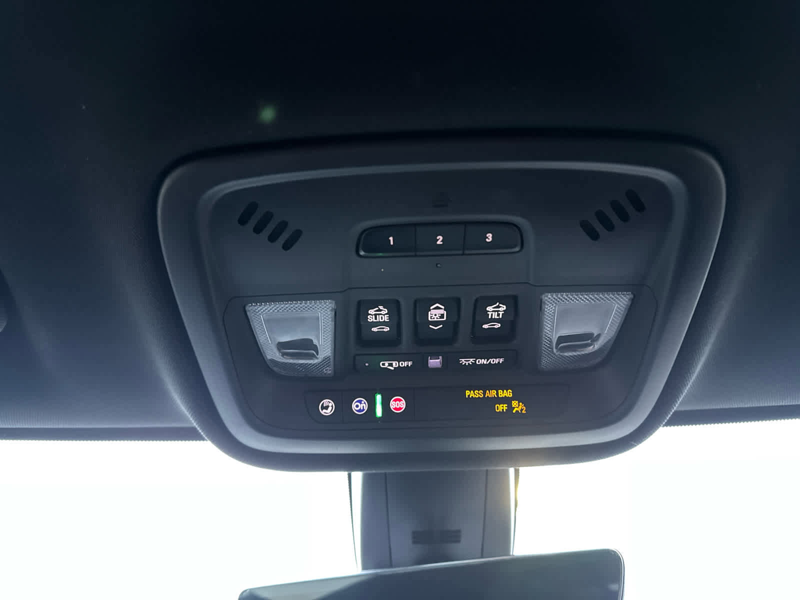 Certified 2023 Chevrolet Traverse Premier image 23