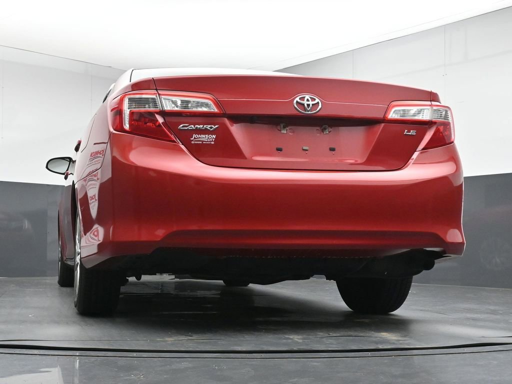 Used 2014 Toyota Camry LE FWD image 22