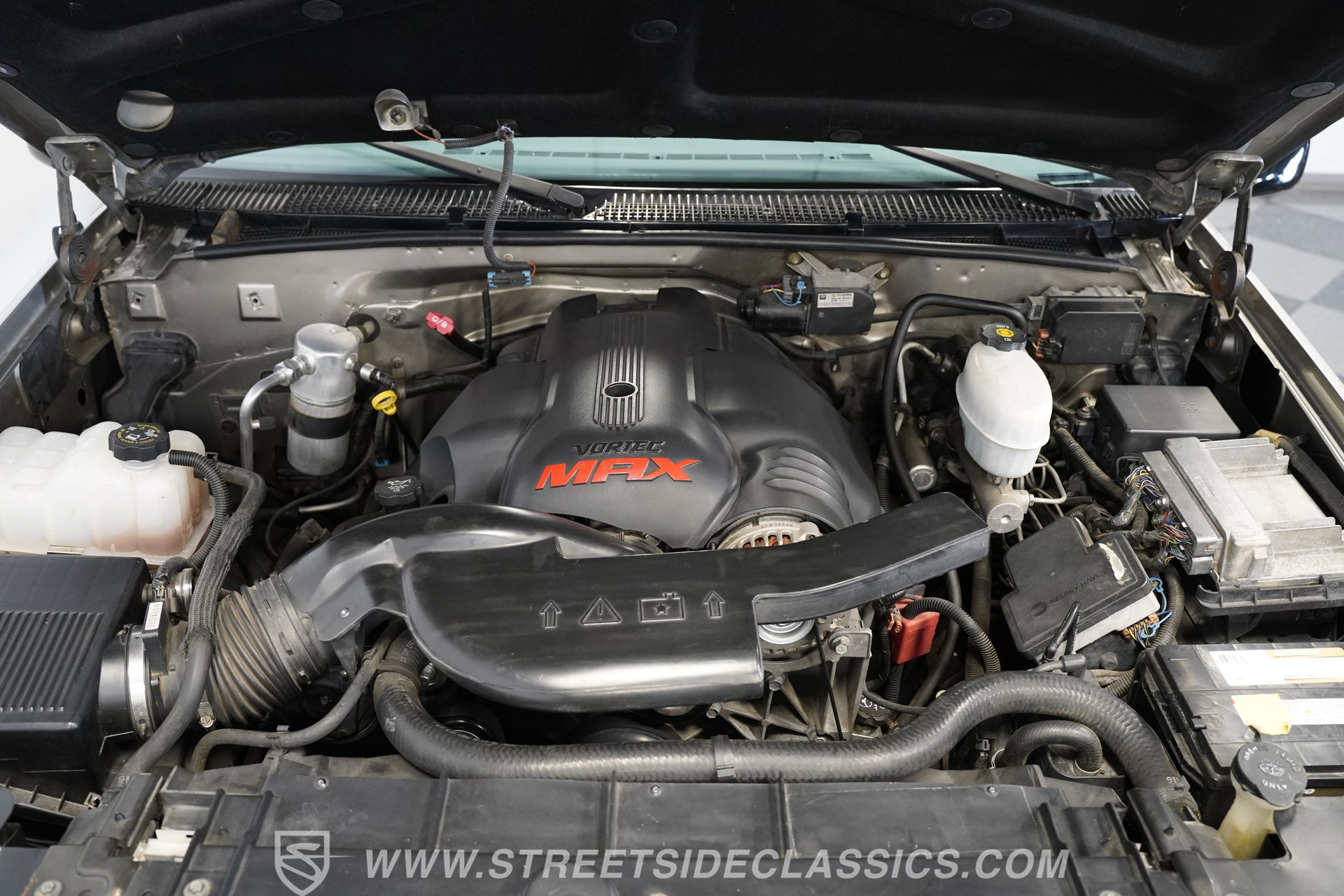 Used 1999 Chevrolet Tahoe 4WD 2-Door w/ Preferred Equipment Group image 39