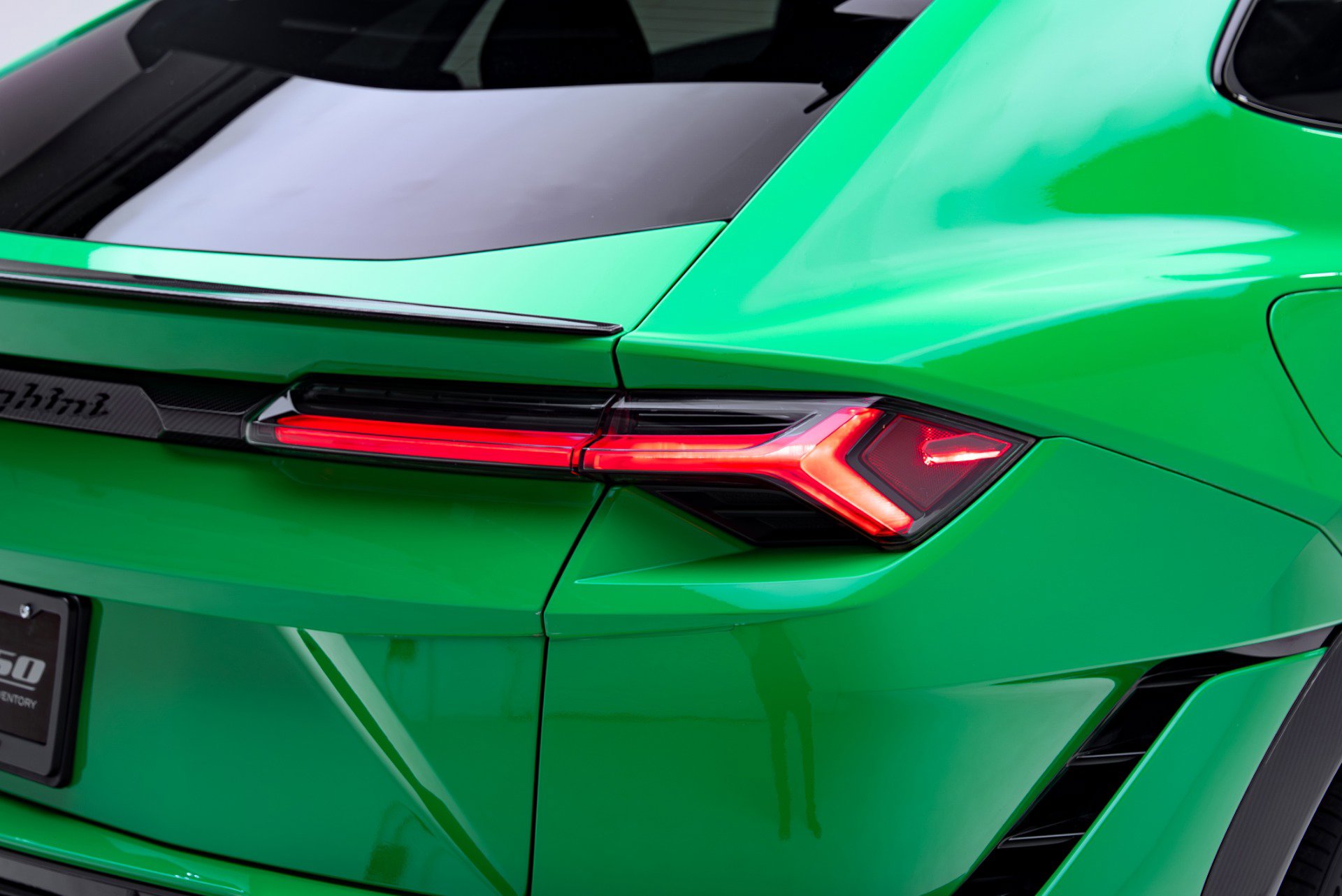 Used 2023 Lamborghini Urus Performante AWD/4WD image 34