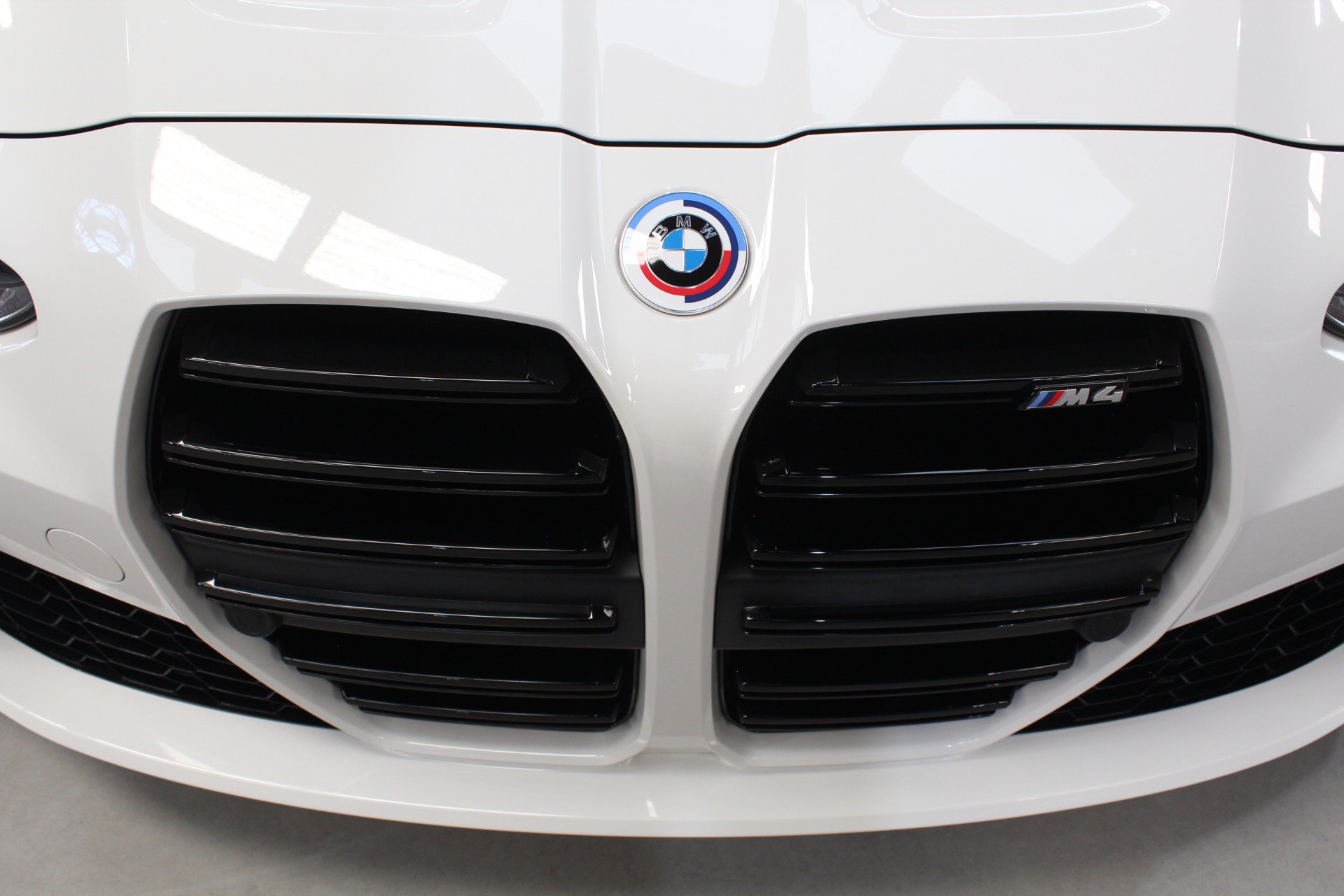 Used 2023 BMW M4 Coupe RWD image 12