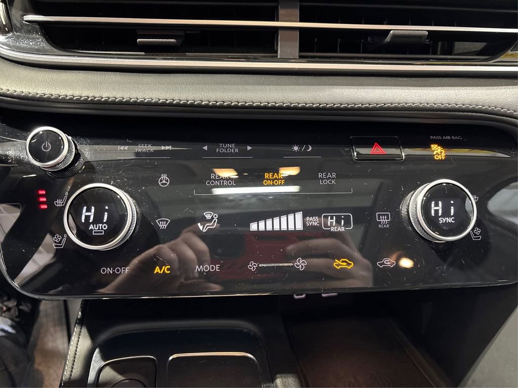 Used 2023 INFINITI QX60 Luxe w/ Cargo Package image 32