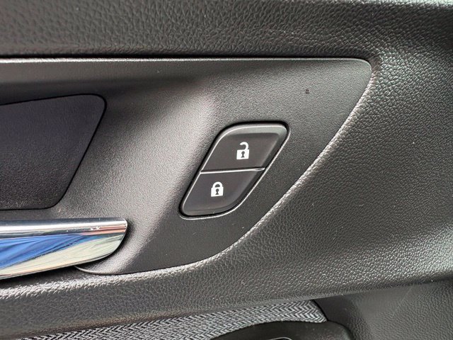 Used 2021 Chevrolet TrailBlazer LT w/ Sun and Liftgate Package AWD/4WD image 12