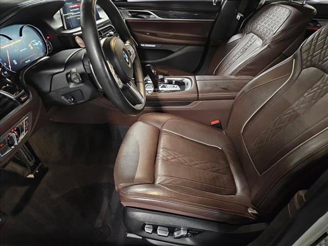 Used 2018 BMW M760i xDrive AWD/4WD image 15