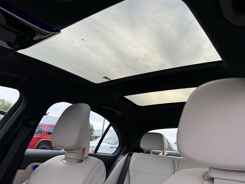 New 2025 Mercedes-Benz C 300 Sedan image 2