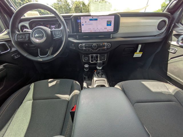 New 2025 Jeep Gladiator Sport image 13