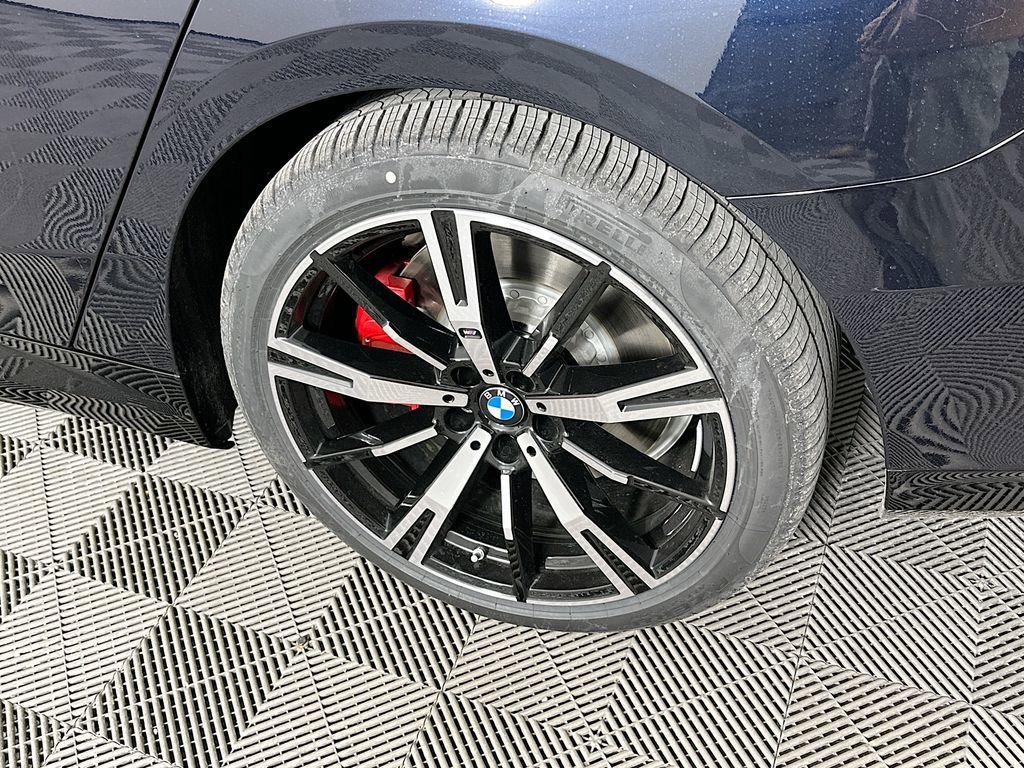 New 2026 BMW 550e xDrive w/ Executive Package image 38