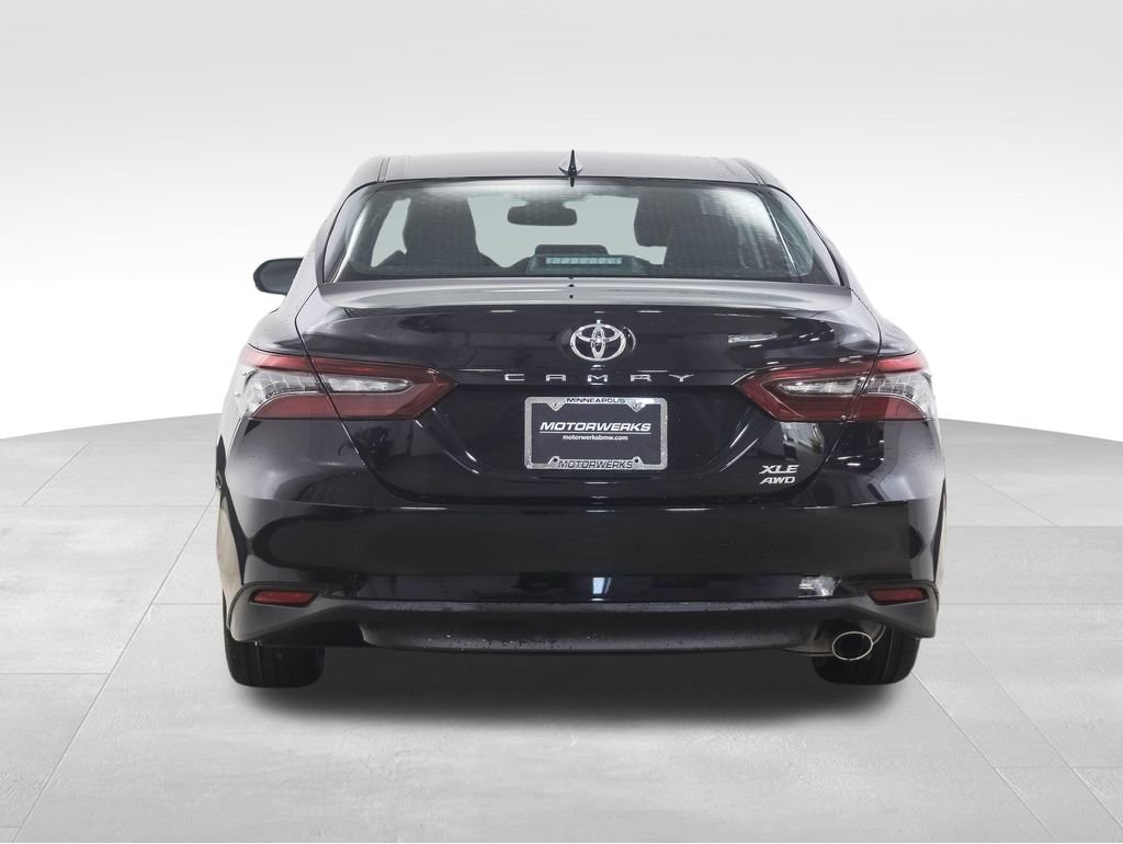 Used 2024 Toyota Camry XLE w/ Cold Weather Package image 4