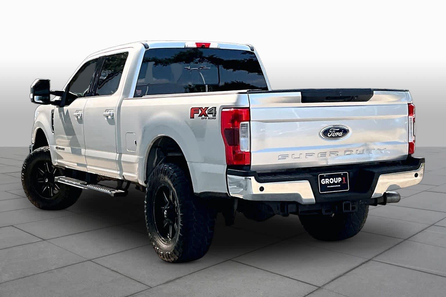 Used 2019 Ford F250 Lariat w/ Lariat Value Package AWD/4WD image 10