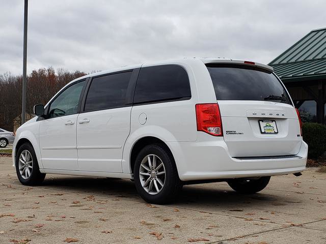 Used 2016 Dodge Grand Caravan SE image 3