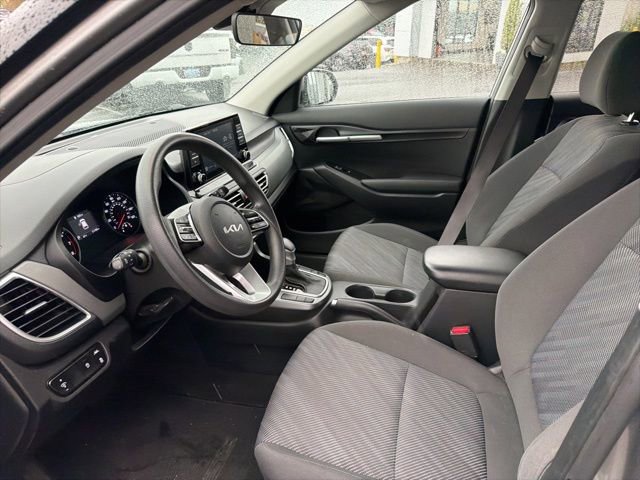 Used 2023 Kia Seltos LX image 4