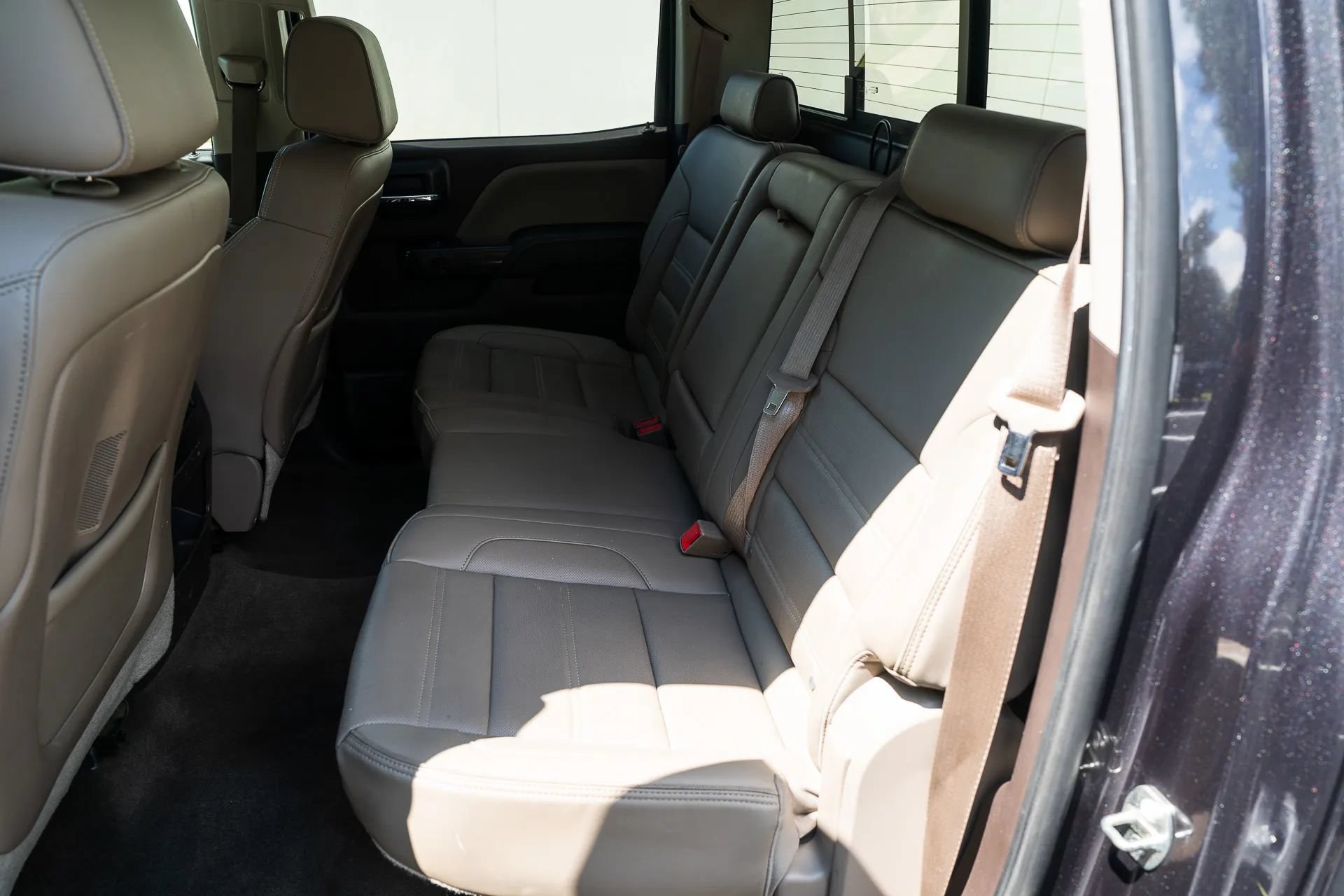 Used 2015 GMC Sierra 3500 Denali w/ Duramax Plus Package AWD/4WD image 28