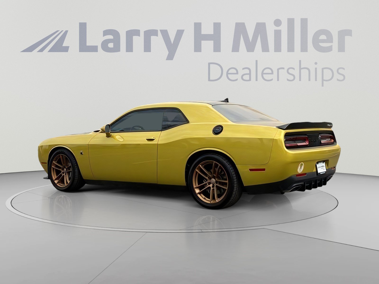 Certified 2020 Dodge Challenger R/T Scat Pack RWD image 4