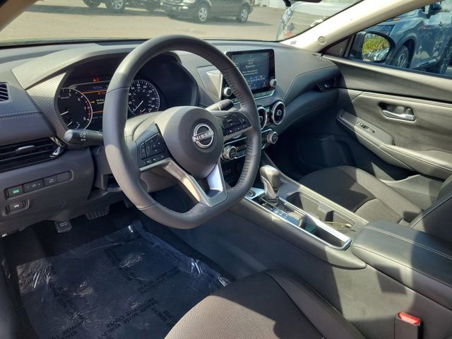 Used 2025 Nissan Sentra SV w/ All-Weather Package image 9
