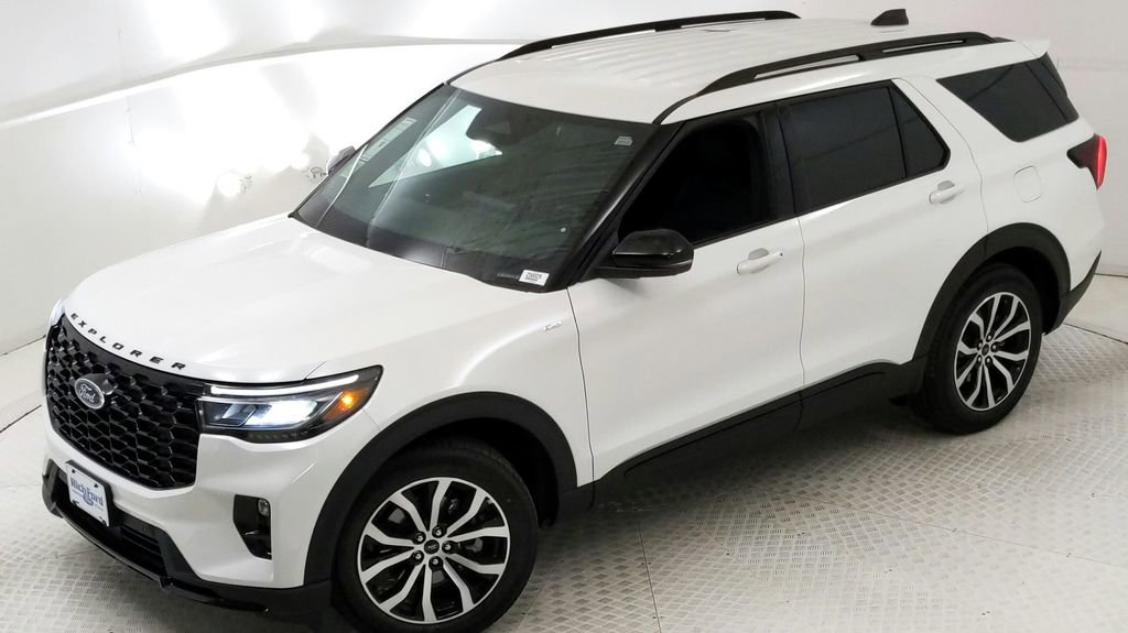 New 2025 Ford Explorer ST-Line w/ Premium Package image 19