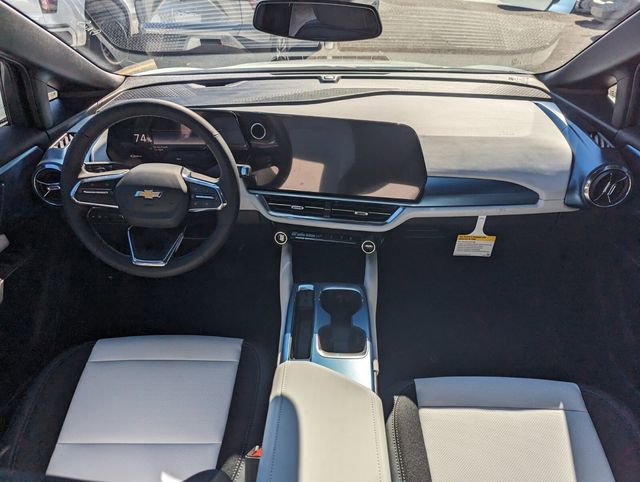 New 2026 Chevrolet Equinox EV LT image 9