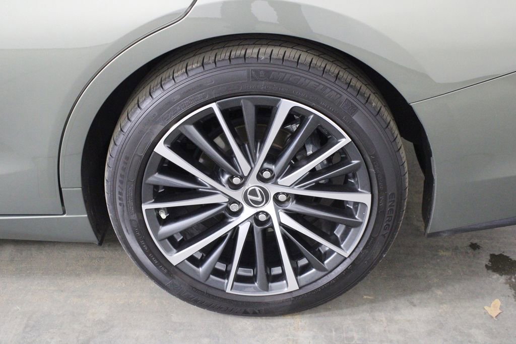 Used 2024 Lexus ES 350 w/ Premium Package image 42