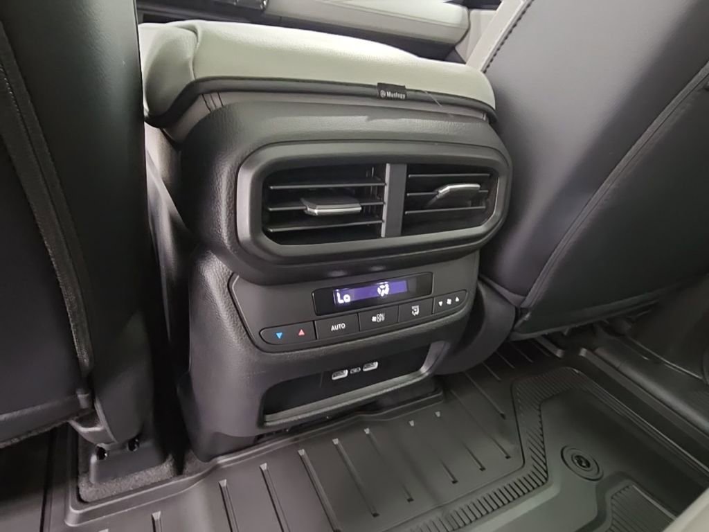 Used 2023 Honda Pilot Touring image 33