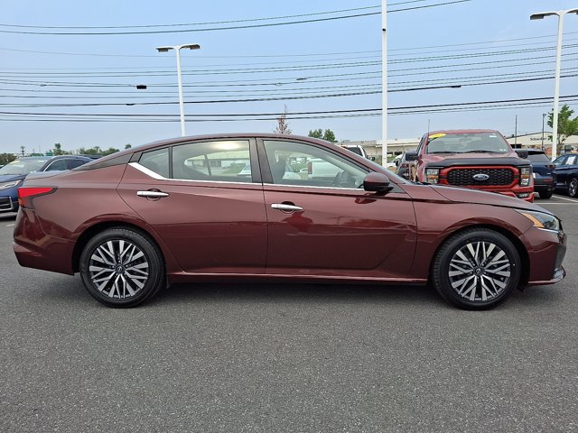 Used 2023 Nissan Altima 2.5 SV FWD image 7