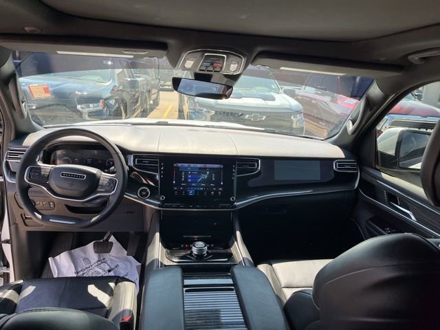 Used 2022 Jeep Wagoneer Series III w/ Premium Group I image 14